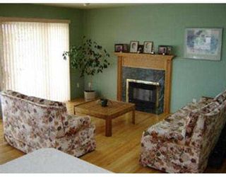 Photo 4: 104 N STRATFORD AV in Burnaby: Capitol Hill BN House for sale (Burnaby North)  : MLS®# V547381