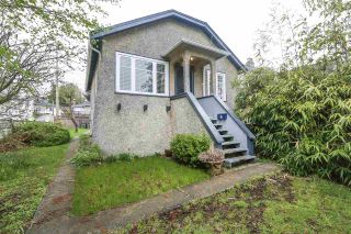 Photo 2: 849 W 67TH Avenue in Vancouver: Marpole House for sale (Vancouver West)  : MLS®# R2359355
