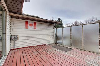Photo 23: 329 Woodvale Crescent SW in Calgary: Woodlands Semi Detached for sale : MLS®# A1093334