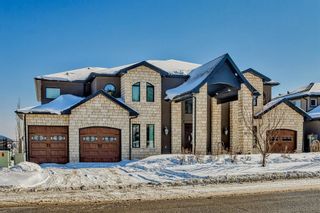 Main Photo: 35 Elmont Drive SW in Calgary: Springbank Hill Detached for sale : MLS®# A2032266