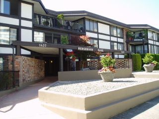 Photo 1: 212 1437 FOSTER Street: White Rock Condo for sale in "WEDGEWOOD" (South Surrey White Rock)  : MLS®# F1401129