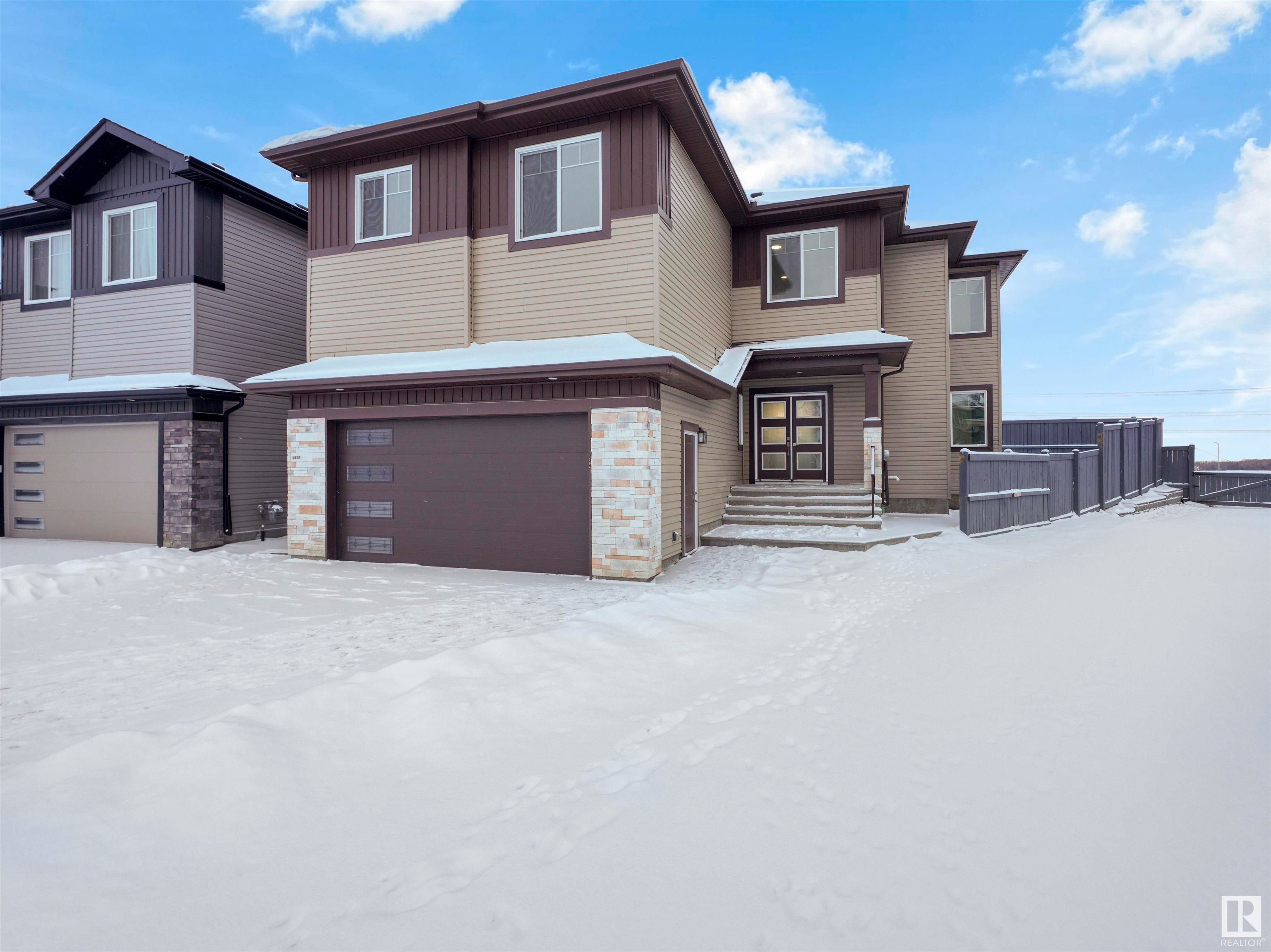 Main Photo: 1104 152 Avenue in Edmonton: Zone 35 House for sale : MLS®# E4370392