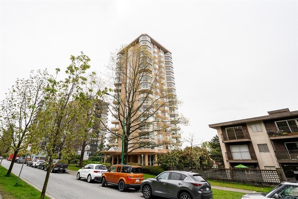 Main Photo: 101 123 EAST KEITH Road in North Vancouver: Lower Lonsdale Condo for sale in "Victoria Place" : MLS®# R2716198