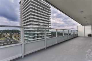 Photo 11: 1702 657 WHITING Way in Coquitlam: Coquitlam West Condo for sale in "Lougheed Heights" : MLS®# R2435457