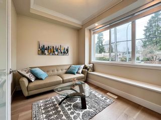 Photo 11: 3408 HASTINGS Street in Port Coquitlam: Woodland Acres PQ House for sale : MLS®# R2668300