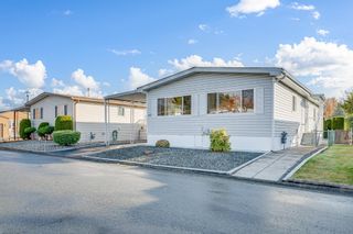 Photo 1: 117 2303 CRANLEY Drive in Surrey: King George Corridor Manufactured Home for sale in "Sunnyside Estates" (South Surrey White Rock)  : MLS®# R2738866
