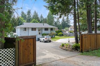 Main Photo: 2065 Cedar Rd in Nanaimo: Na Cedar House for sale : MLS®# 932612