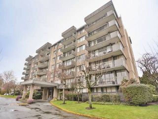 Photo 1: 202 9300 PARKSVILLE Drive in Richmond: Boyd Park Condo for sale in "MASTERS GREEN" : MLS®# V1051132