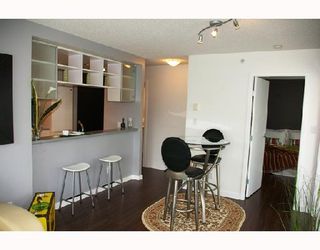 Photo 4: 808 928 BEATTY Street in Vancouver: Downtown VW Condo for sale in "The Max" (Vancouver West)  : MLS®# V714659