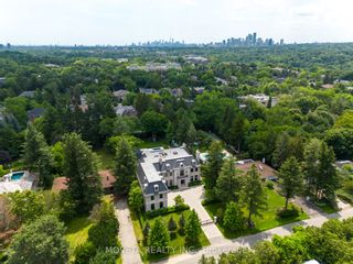 Photo 4: 19 Country Lane in Toronto: Bridle Path-Sunnybrook-York Mills House (2-Storey) for sale (Toronto C12)  : MLS®# C8052126