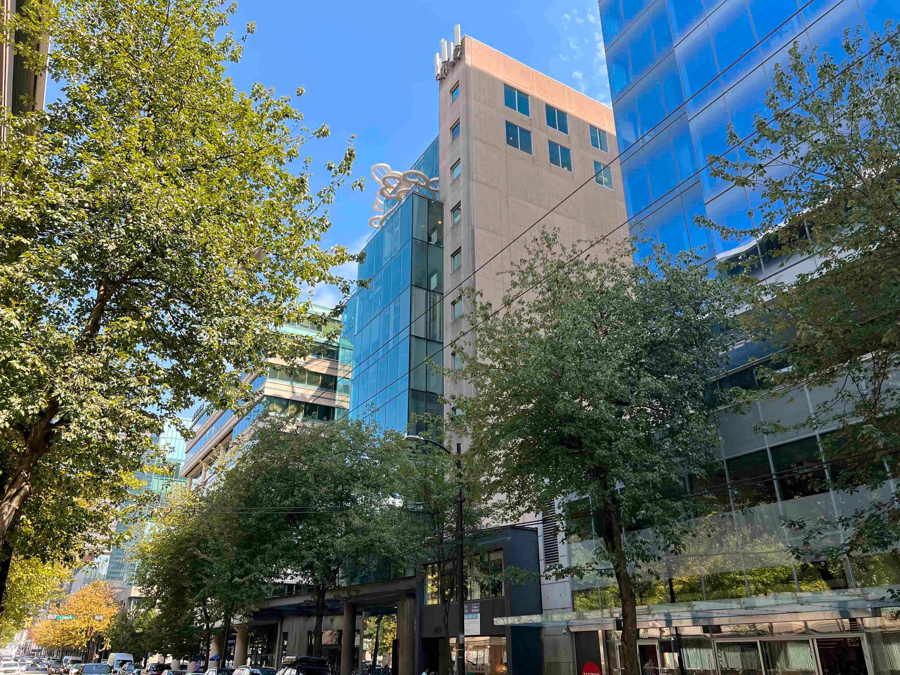 Main Photo: 411 938 HOWE Street in Vancouver: Downtown VW Office for sale in "Pacific Place" (Vancouver West)  : MLS®# C8045954