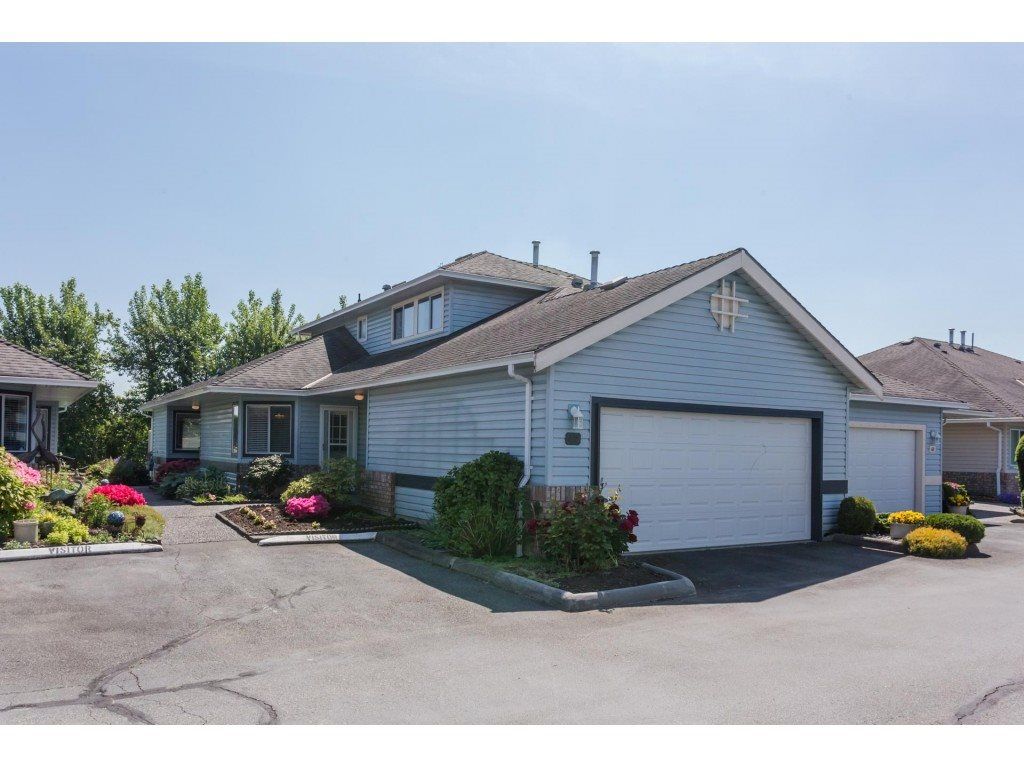 Main Photo: 42 5550 LANGLEY BYPASS in : Langley City Townhouse for sale : MLS®# R2270354
