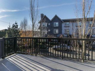 Photo 9: 27 6450 187 Street in Surrey: Cloverdale BC Townhouse for sale in "Hillcrest" (Cloverdale)  : MLS®# R2421299