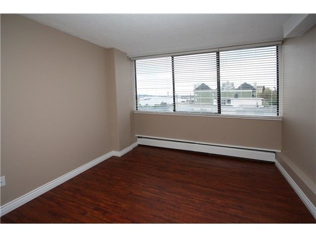 Main Photo: 501 31 ELLIOT Street in New Westminster: Downtown NW Condo for sale : MLS®# V980559