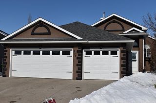 Photo 1: 209 WEST LAKEVIEW Place: Chestermere Detached for sale : MLS®# A2033067