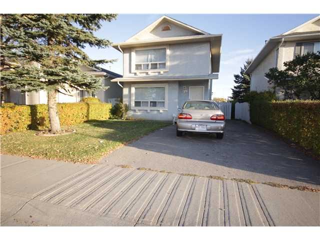 Main Photo: 279 MARTINDALE Boulevard NE in Calgary: Martindale Residential Detached Single Family for sale : MLS®# C3639230