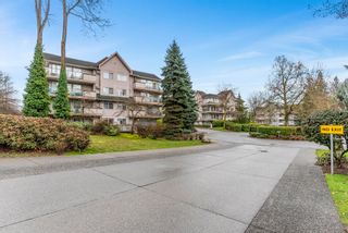Photo 2: 104 33738 KING Road in Abbotsford: Abbotsford West Condo for sale in "COLLEGE PARK" : MLS®# R2653058