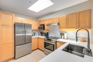 Photo 8: 405 3580 W 41ST Avenue in Vancouver: Southlands Condo for sale in "HIGH STREET" (Vancouver West)  : MLS®# R2714062