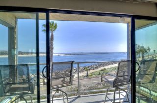 Main Photo: MISSION BEACH Condo for rent : 3 bedrooms : 2595 Ocean Front Walk #6 in San Diego