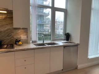 Photo 5: 211 185 VICTORY SHIP Way in North Vancouver: Lower Lonsdale Condo for sale in "Cascade East at the Pier" : MLS®# R2757858
