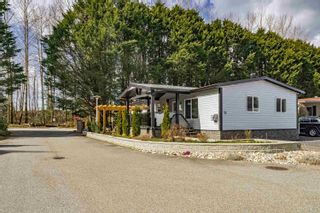 Photo 1: 55 2270 196 Street in Langley: Brookswood Langley Manufactured Home for sale in "Pine Ridge Seniors MHP" : MLS®# R2760641