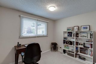 Photo 25: 511 Queen Charlotte Drive SE in Calgary: Queensland Detached for sale : MLS®# A1245348