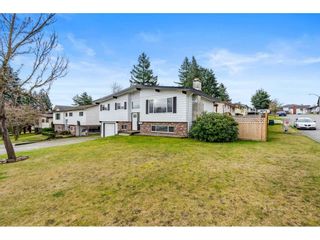 Photo 3: 32836 GATEFIELD Avenue in Abbotsford: Central Abbotsford House for sale : MLS®# R2547148