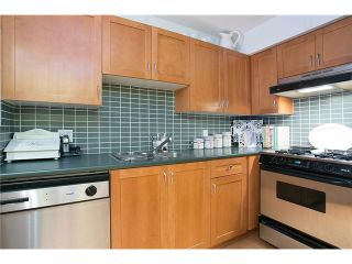 Photo 6: 407 2181 W 12TH Avenue in Vancouver: Kitsilano Condo for sale in "THE CARLINGS" (Vancouver West)  : MLS®# V987441
