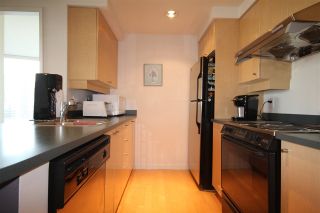 Photo 4: 1801 1008 CAMBIE Street in Vancouver: Yaletown Condo for sale (Vancouver West)  : MLS®# R2218623