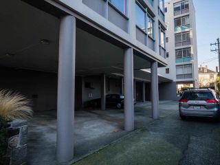 Photo 11: 304 1975 PENDRELL Street in Vancouver: West End VW Condo for sale in "PARKWOOD MANOR" (Vancouver West)  : MLS®# R2535817