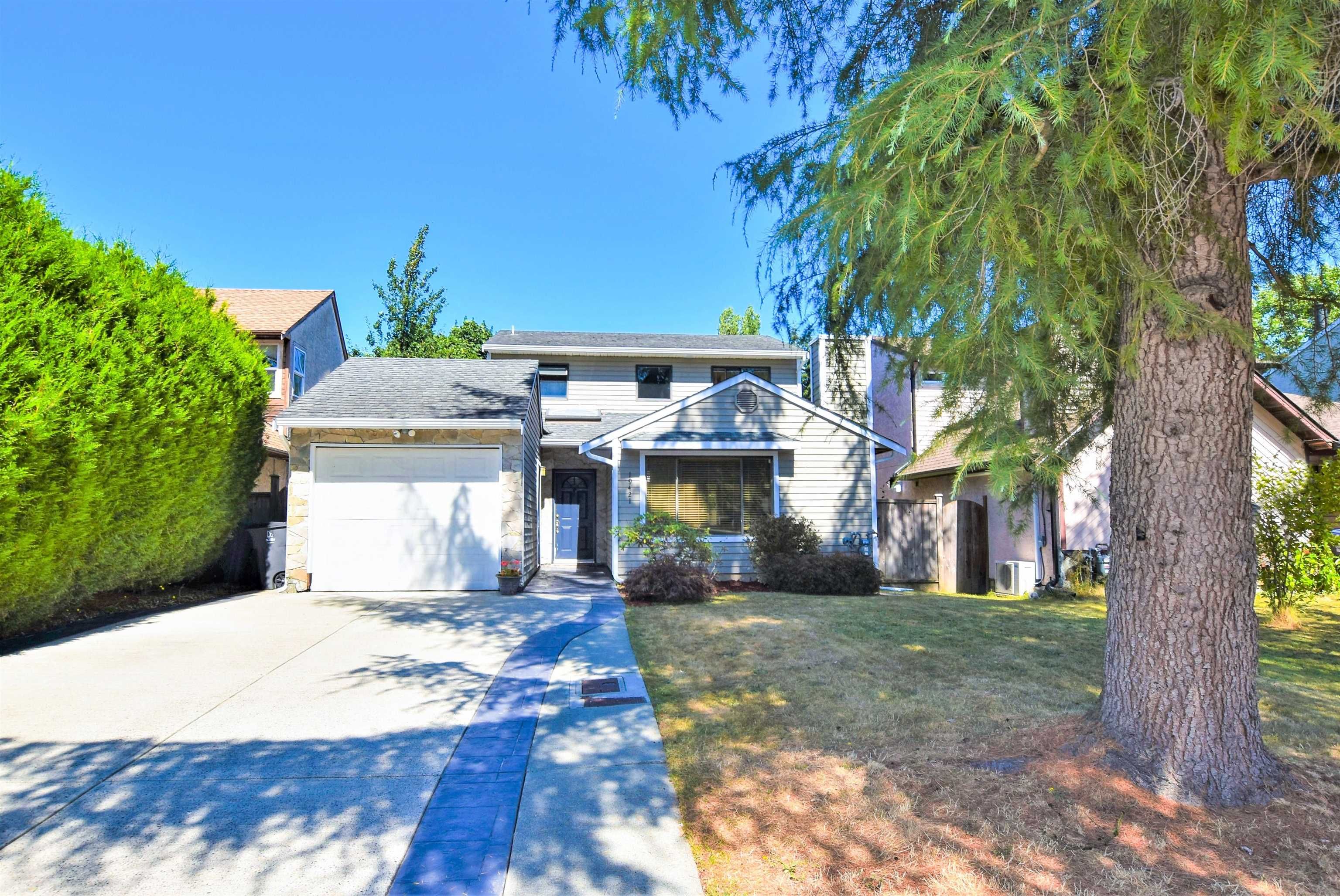 Main Photo: 19421 62 Avenue in Surrey: Cloverdale BC House for sale (Cloverdale)  : MLS®# R2717771