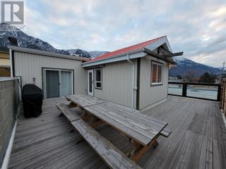 Photo 25: 614 7th Avenue in Keremeos: House for sale : MLS®# 10305184