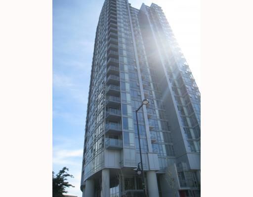 Main Photo: 703 131 REGIMENT Square in Vancouver: Downtown VW Condo for sale in "SPECTRUM" (Vancouver West)  : MLS®# V786858