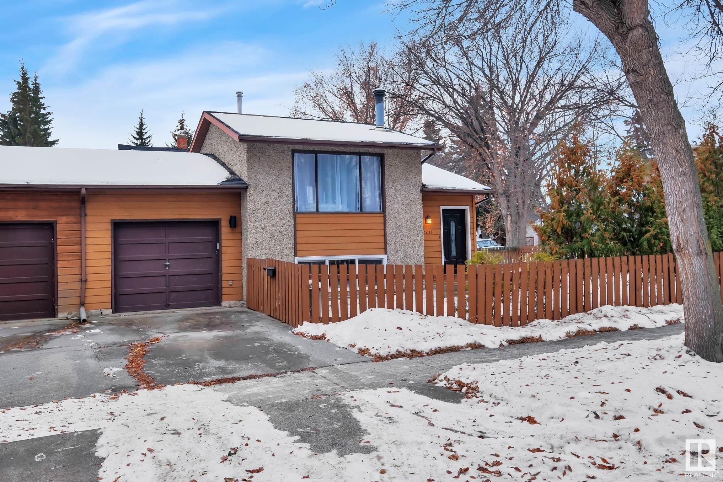 Main Photo: 12213 128 Avenue in Edmonton: Zone 01 House Half Duplex for sale : MLS®# E4320938