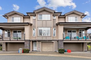 Photo 1: 16 22865 TELOSKY Avenue in Maple Ridge: East Central Townhouse for sale in "WINDSONG" : MLS®# R2652561