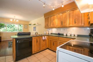 Photo 13: 747 SYDNEY Avenue in Coquitlam: Coquitlam West House for sale : MLS®# R2186504