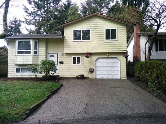 Main Photo: 6779 128B Street in Surrey: West Newton House for sale in "West Newton" : MLS®# R2257144