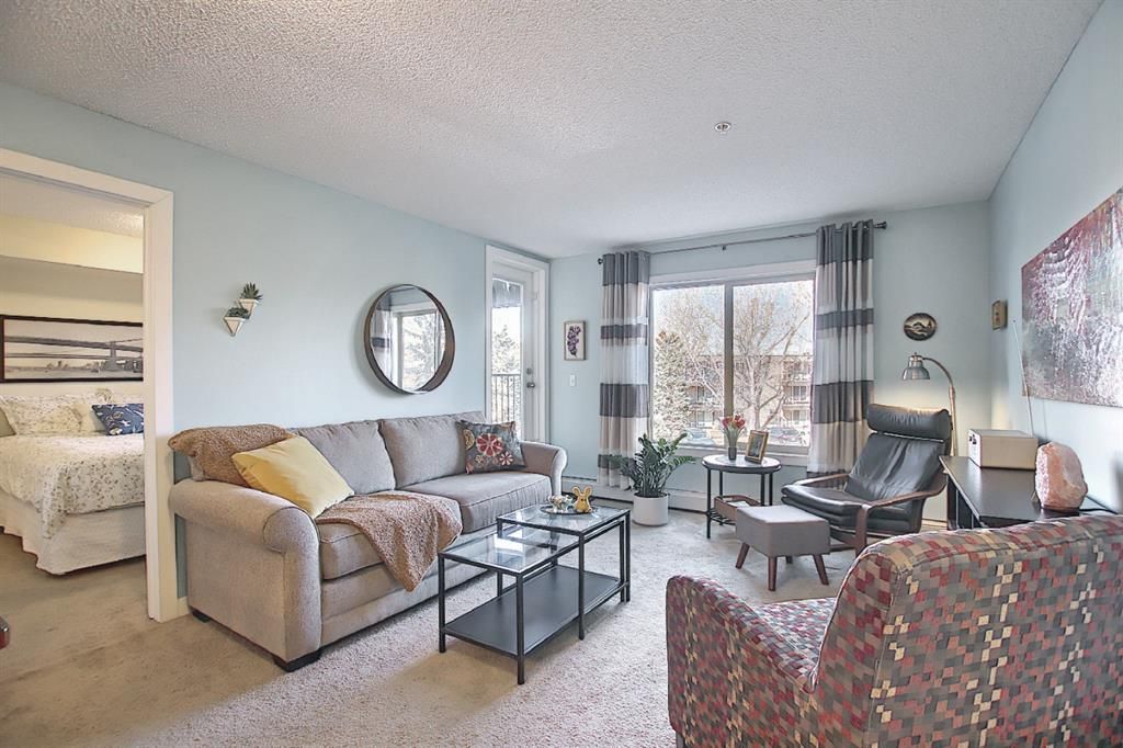 Main Photo: 3103 625 Glenbow Drive: Cochrane Apartment for sale : MLS®# A1089029