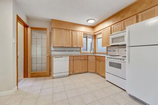 Photo 13: 718 21 Avenue NW in Calgary: Mount Pleasant Semi Detached (Half Duplex) for sale : MLS®# A1243772
