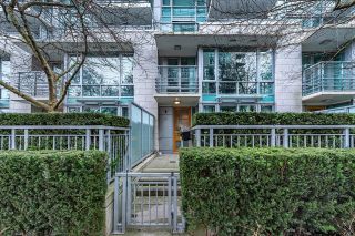 Photo 1: 574 NICOLA Street in Vancouver: Coal Harbour Townhouse for sale (Vancouver West)  : MLS®# R2869594
