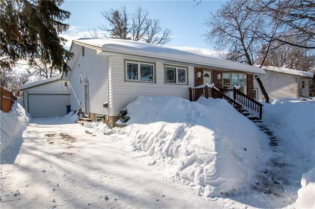 Main Photo: 14 Wakefield Bay in Winnipeg: Pulberry Residential for sale (2C)  : MLS®# 202204225