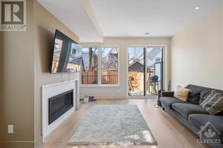 Photo 9: 13 FIFTH AVENUE UNIT#A in Ottawa: House for sale : MLS®# 1383363