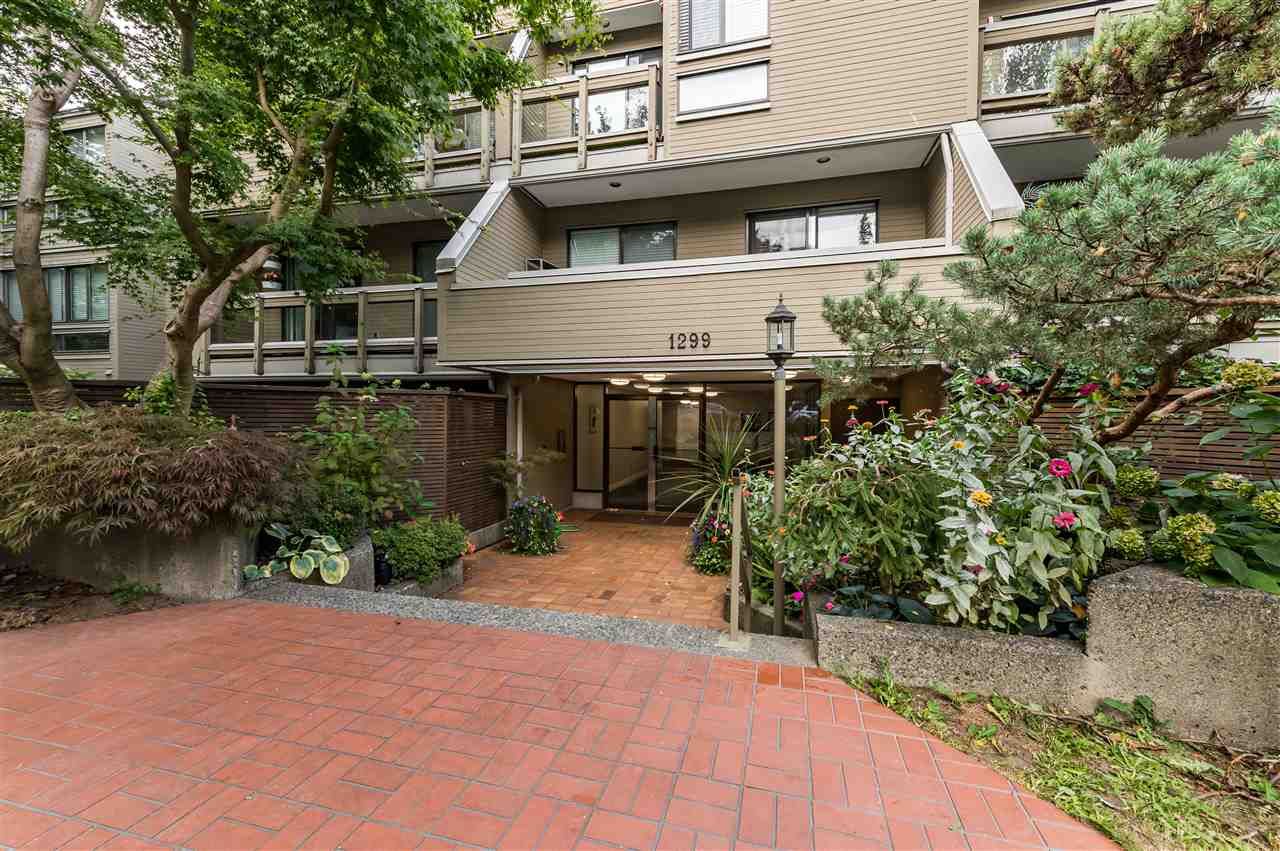 Main Photo: 305 1299 W 7TH Avenue in Vancouver: Fairview VW Condo for sale in "MARBELLA" (Vancouver West)  : MLS®# R2501313