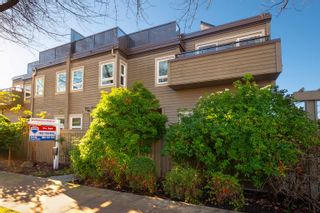 Main Photo: 2093 BALSAM Street in Vancouver: Kitsilano Townhouse for sale (Vancouver West)  : MLS®# R2633259