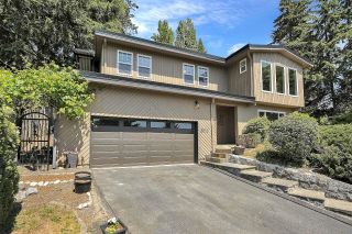Photo 1: 2611 ROGATE Avenue in Coquitlam: Coquitlam East House for sale : MLS®# R2785548