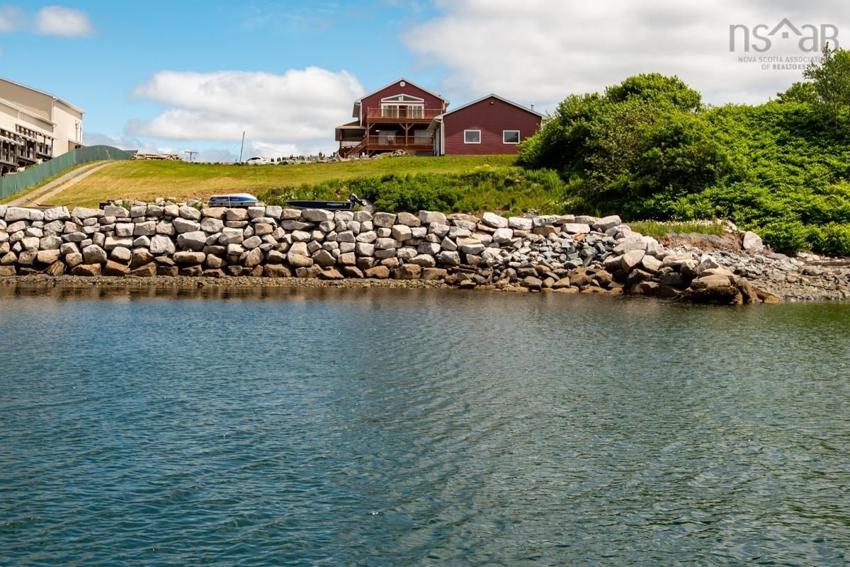 Main Photo: 1333 Main Road in Eastern Passage: 11-Dartmouth Woodside, Eastern P Residential for sale (Halifax-Dartmouth)  : MLS®# 202320423