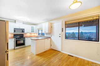 Photo 14: 140 MONTGOMERY Street in Coquitlam: Cape Horn House for sale : MLS®# R2748624
