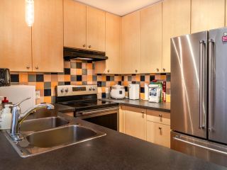 Photo 5: 301 819 HAMILTON Street in Vancouver: Downtown VW Condo for sale in "Eight One Nine" (Vancouver West)  : MLS®# R2864732