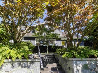 Photo 2: 6272 MACKENZIE STREET in Vancouver: Kerrisdale House for sale (Vancouver West)  : MLS®# R2477433