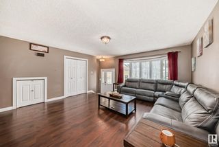 Photo 2: 2516 35 Street NW in Edmonton: Zone 29 House for sale : MLS®# E4393411